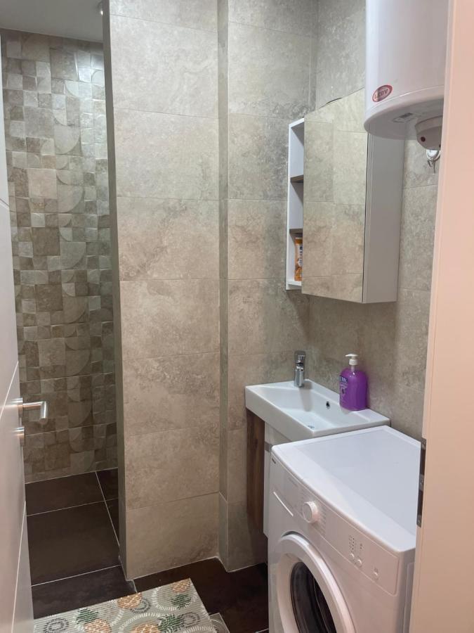 Daf Apartaments Priștina Exterior foto