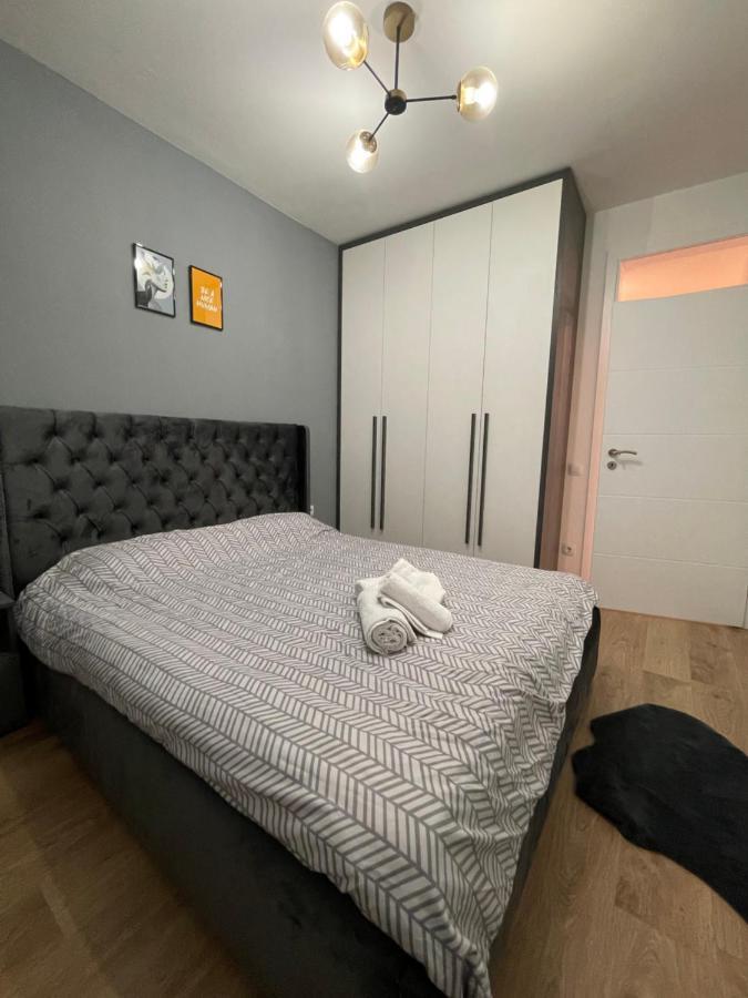 Daf Apartaments Priștina Exterior foto